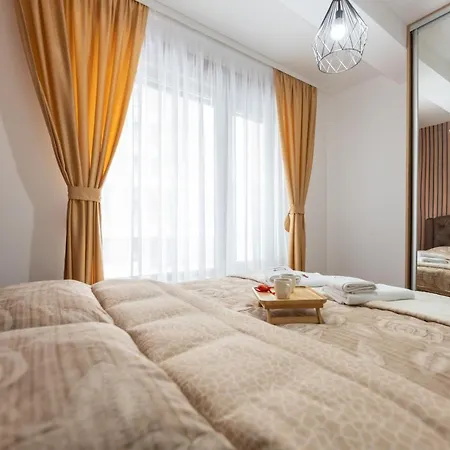 Park Apartment