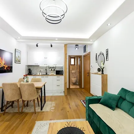 Park Apartment